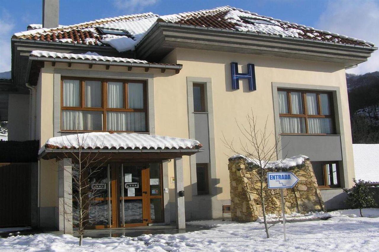 Hotel Santa Cristina Pola de Lena Kültér fotó