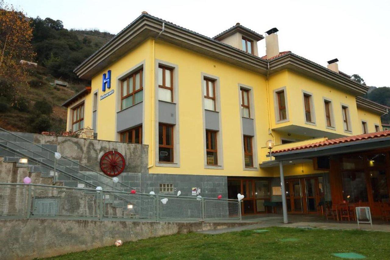 Hotel Santa Cristina Pola de Lena Kültér fotó