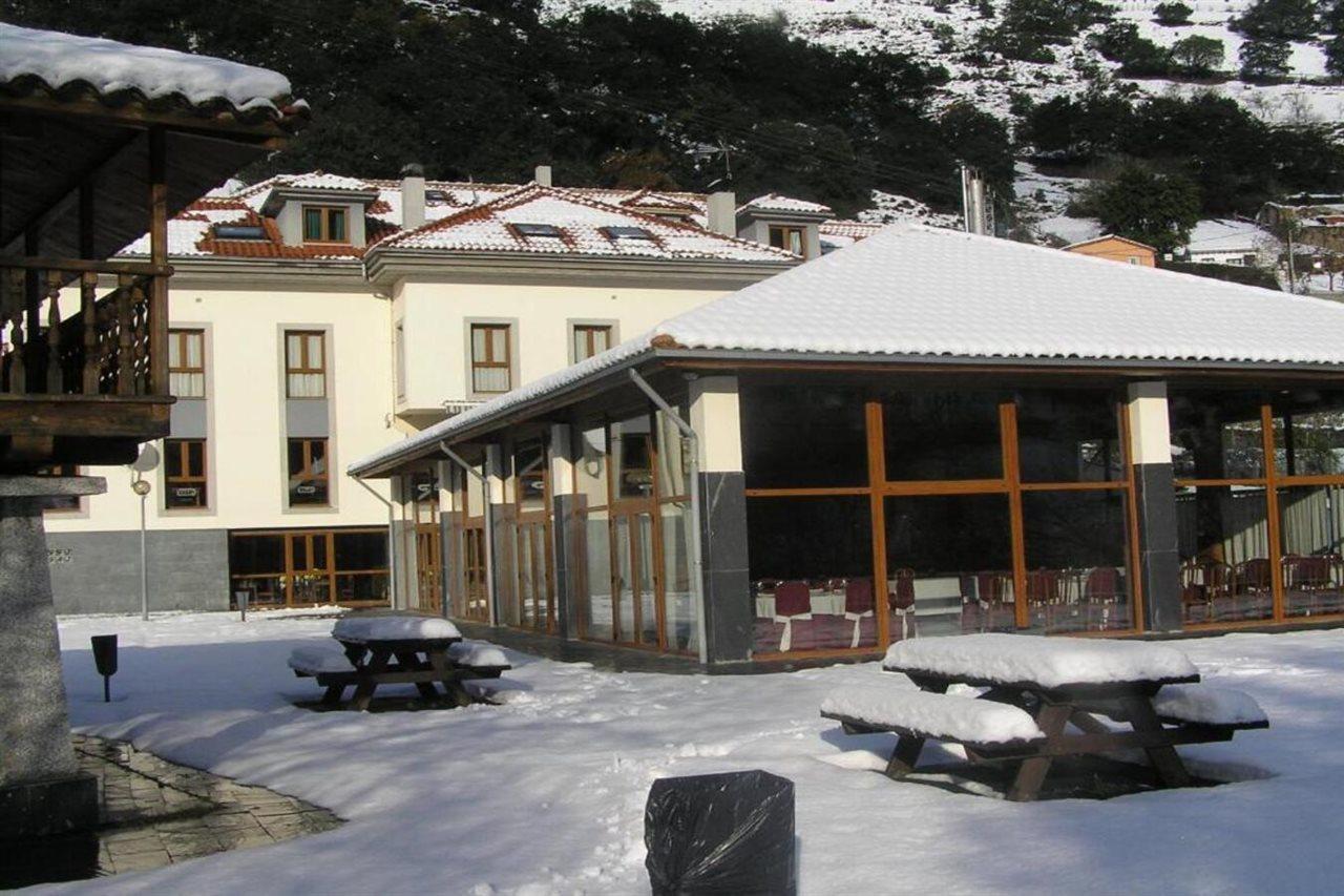 Hotel Santa Cristina Pola de Lena Kültér fotó